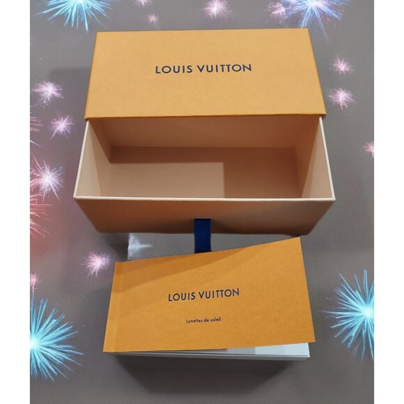 Louis Vuitton Accessories - Louis Vuitton Sunglasses Gift Box Only Pull Out Tab Book 7Lx3.5Wx3D